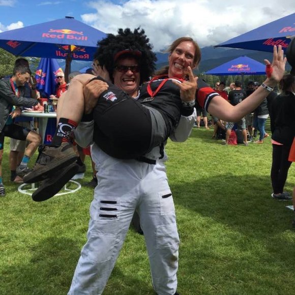 Meet the Posher - Picture 3 of 3